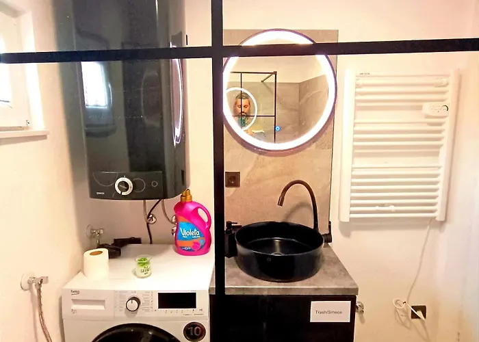 Luxapart Bjelave Centar Free Parking アパート サラエヴォ